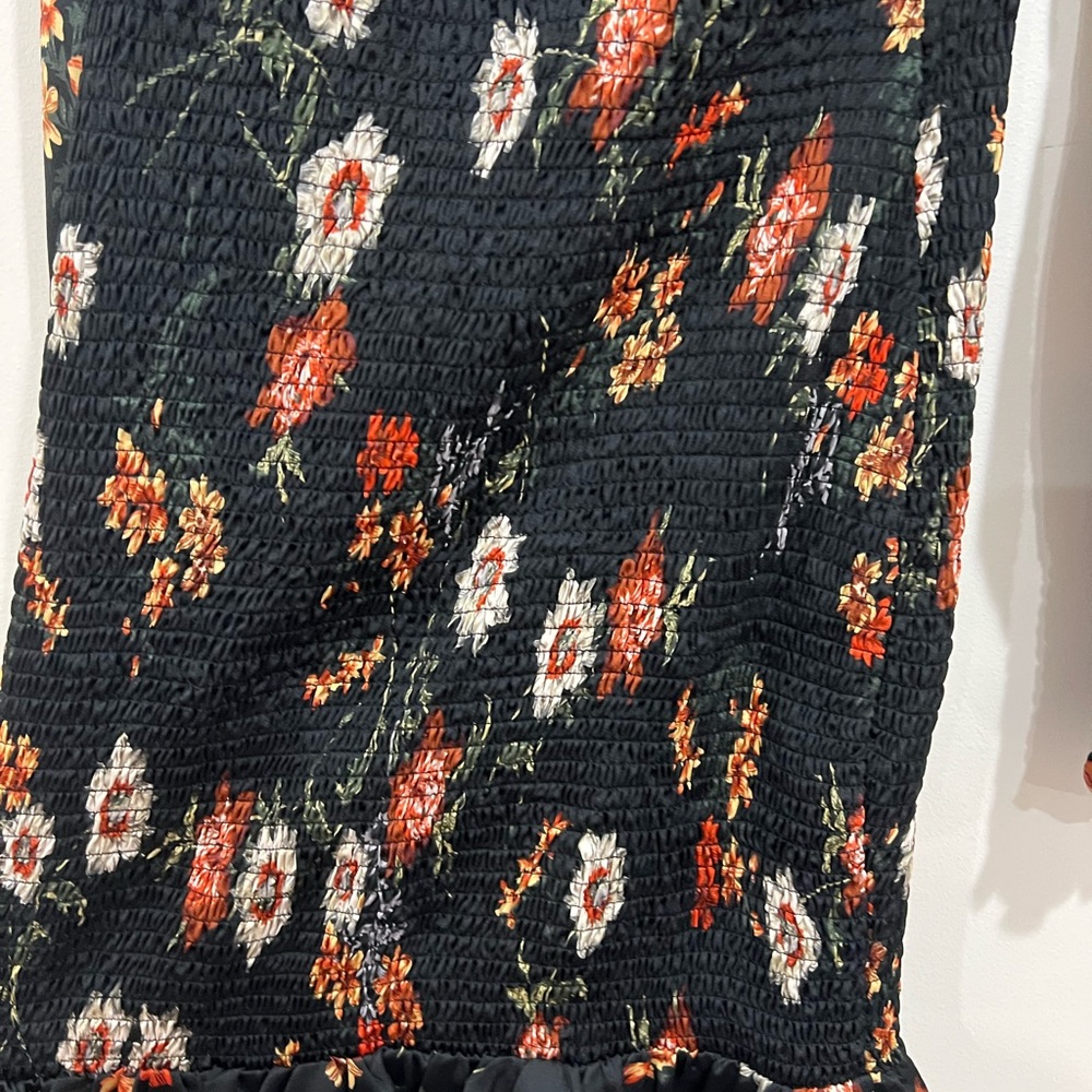 Floral Long Sleeve, short black dress with floral designer,  – Size M - Picture 7 of 11